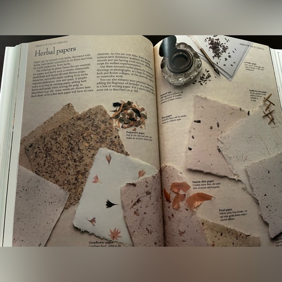 The Complete Book of Herbs (1988) - Picture 8 of 10